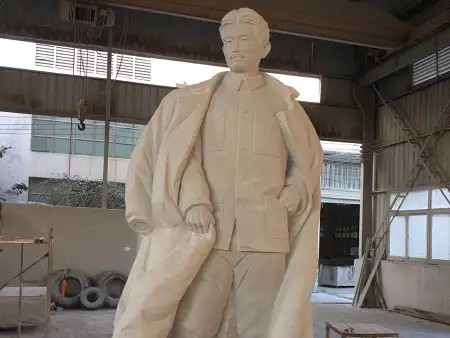 湖南白方志敏雕像